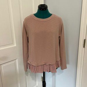 womens sweaters M
